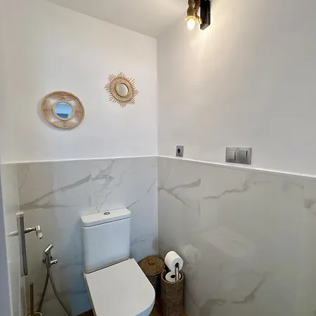 Apartamento Casa Con Terraza En *
