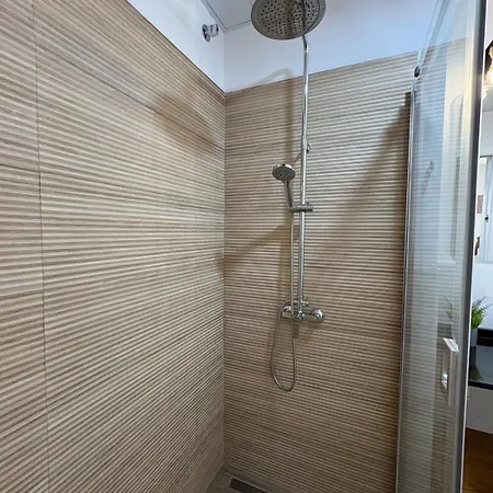 Casa Con Terraza En * Fuengirola